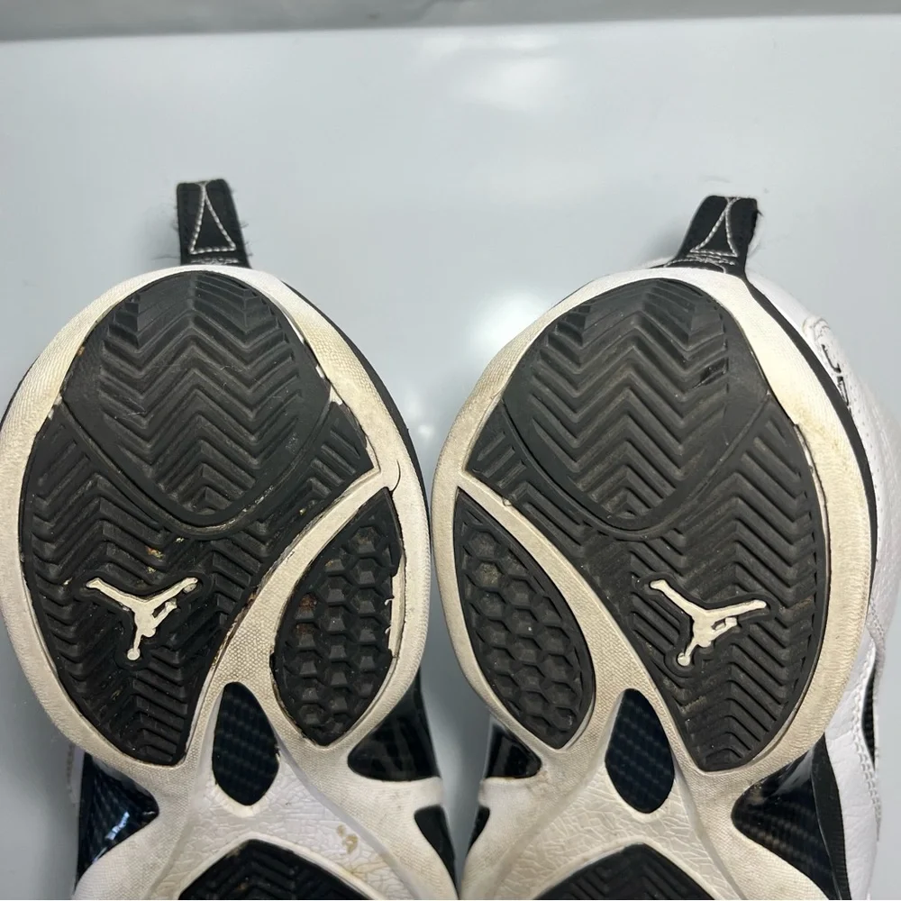 Jordan Dentro 2008 Vintage White Black Basketball Sneakers Men's Size 10.5